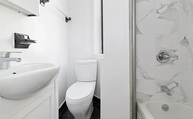 Rented by REAL New York | media 7