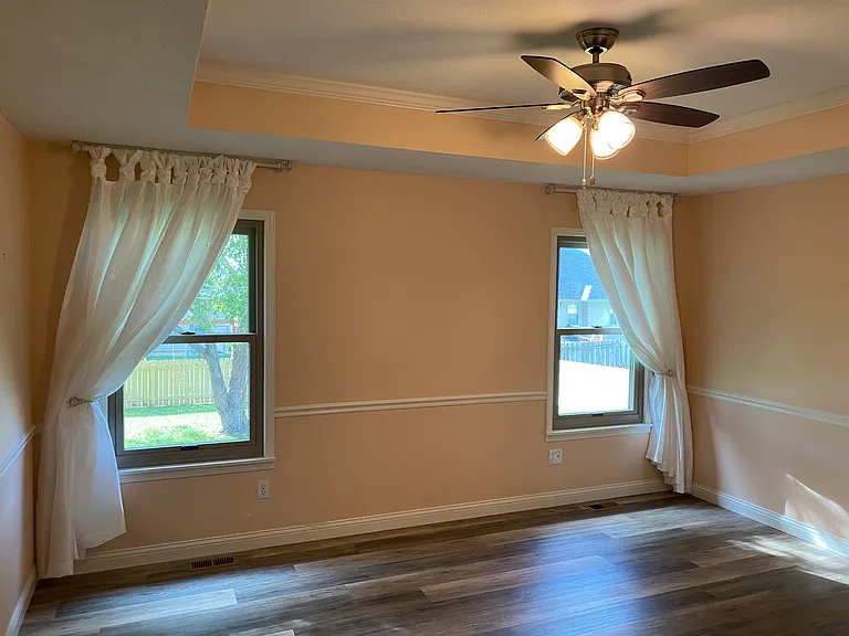 446 Columbine St — Photo 17