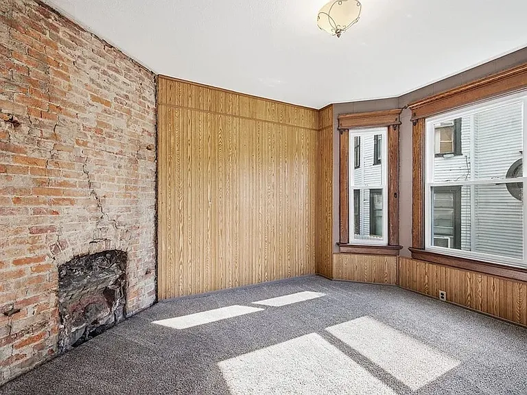 174 Marion Ave — Photo 10