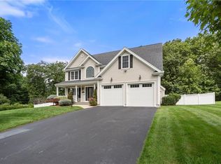 14 Sables Way, Lincoln, RI 02865