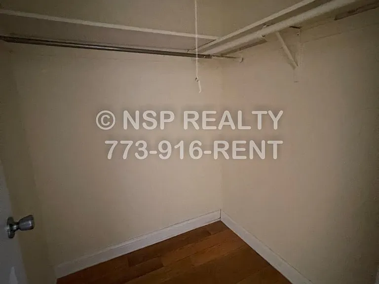 8500 Waukegan Rd #15 — Photo 4