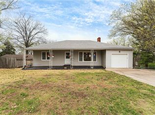 2414 N 49th St, Kansas City, KS 66104