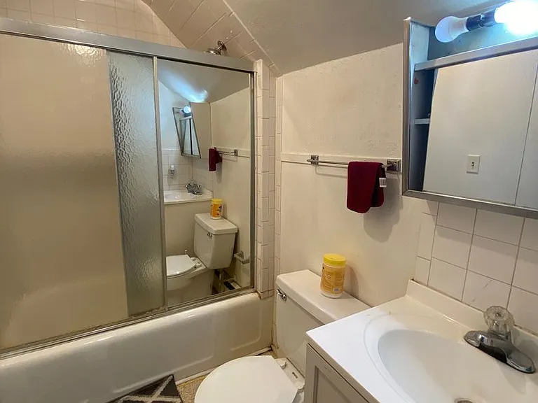 Swanwood Apartments — Photo 5