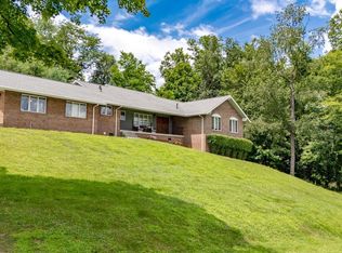 3101 N Greystone Dr, Morgantown, WV