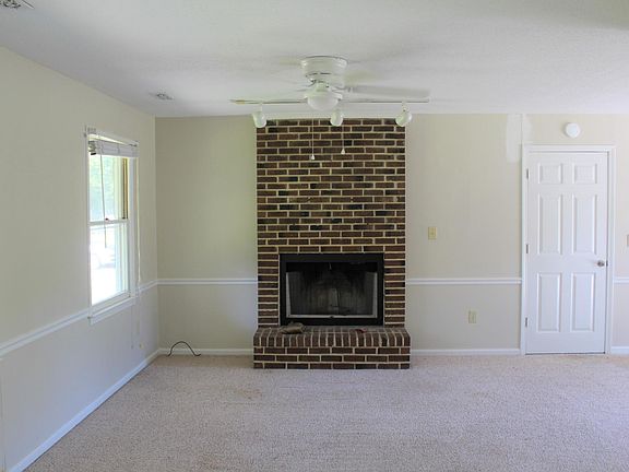 3rd image of 3606 Sunny Dr