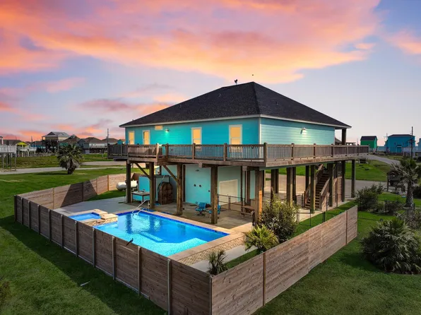 3001 Vista Del Mar Ct, Crystal Beach, TX 77650