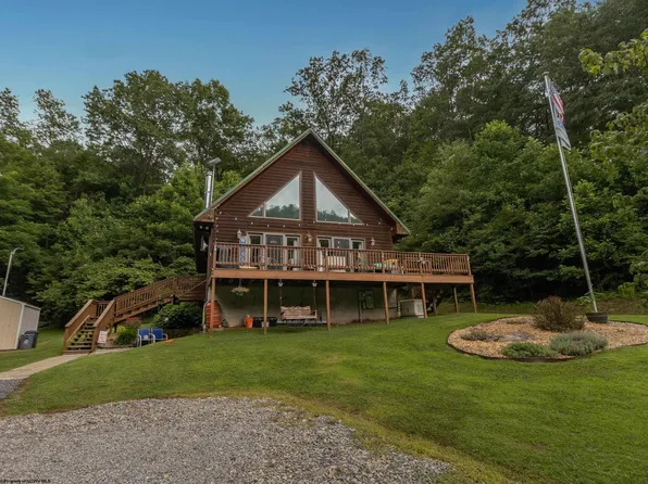 452 Kachina Rd, Salem, WV 26426