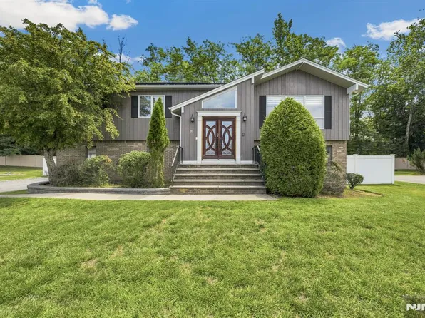 91 Chaffee Cir, Norwood, NJ 07648