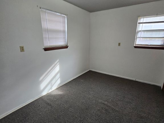 5th image of 2601 Quail Dr APT 6