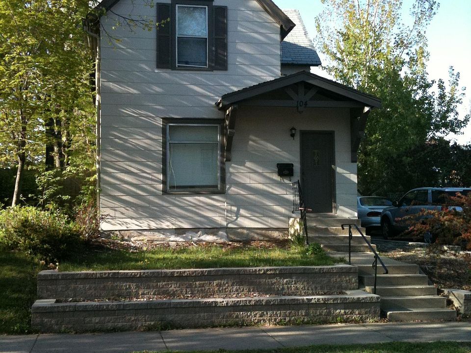 1st image of 104 W 32nd St #Na