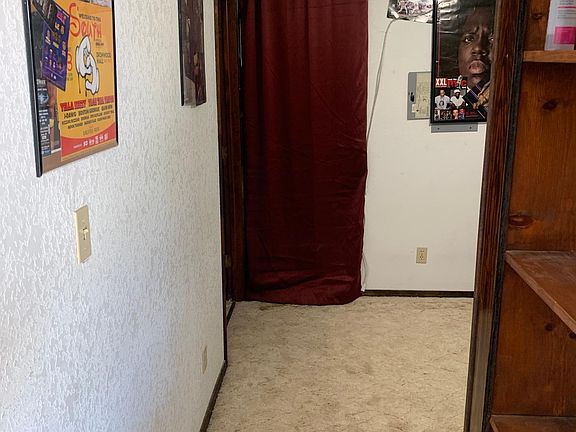 5th image of 710 Champ Clark Ave