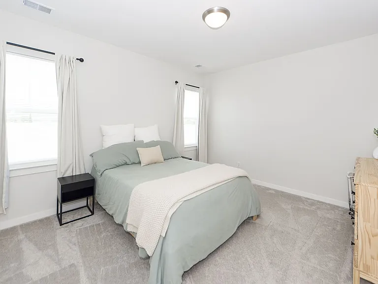 1665 Indy Dr — Photo 30