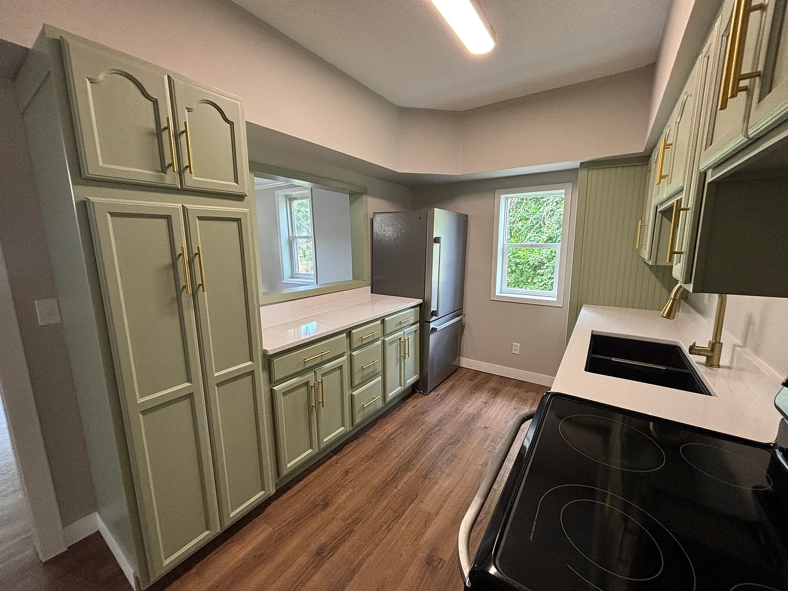 4 bed, 1368 sqft, $2,100 — Photo 4