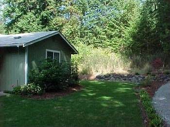4th image of 1058 9th Avenue Fi