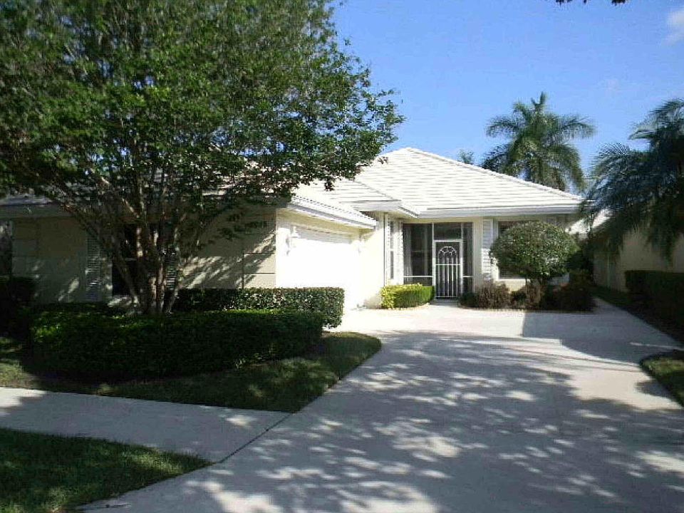 1st image of 2245 SW Mayflower Dr