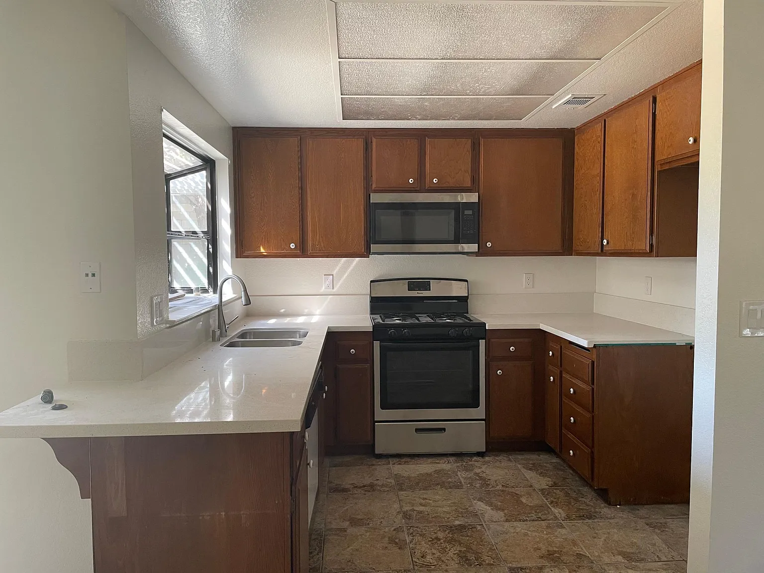 10331 Honey Cir — Photo 1