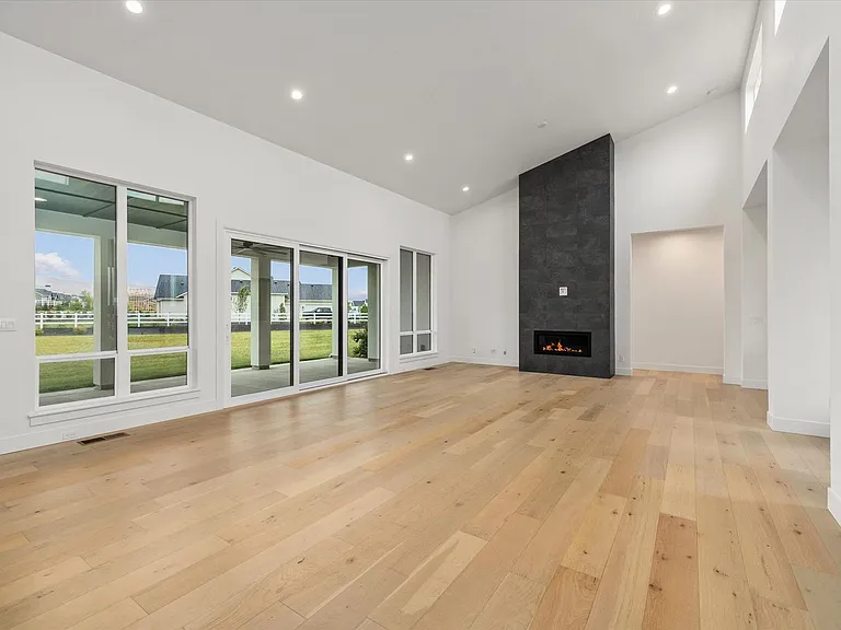 7786 W Diamond Lake Dr — Photo 6