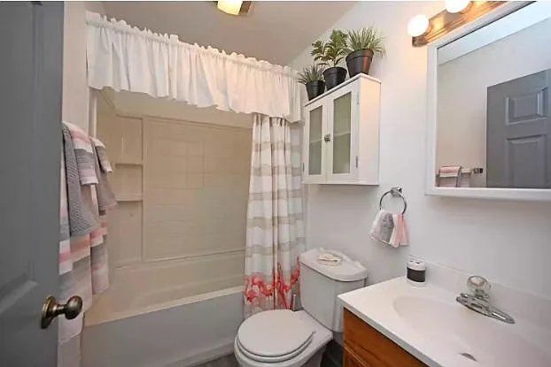 635 Bakewell St — Photo 15