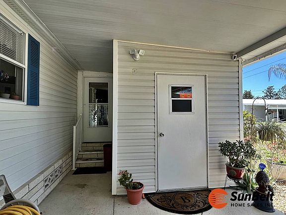 5th image of 5948 SW 55th Pl