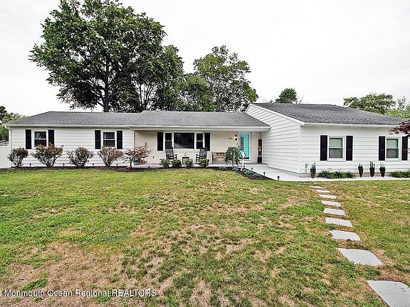 3rd image of 554 Garfield Ave