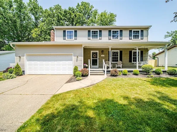 9301 Hidden Glen Dr, Mentor, OH 44060