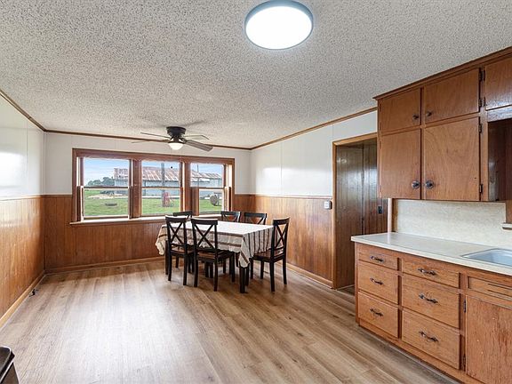 4th image of 113 E Holt Rd