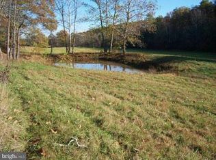 1704 Posey Hollow Rd, Berkeley Springs, WV 25411