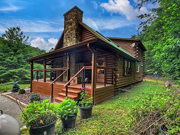 5th image of 355 Happy Valley Ln