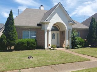 762 Silver Sands Dr, Cordova, TN 38018