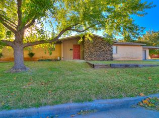 139 Oakside Dr, Moore, OK 73160