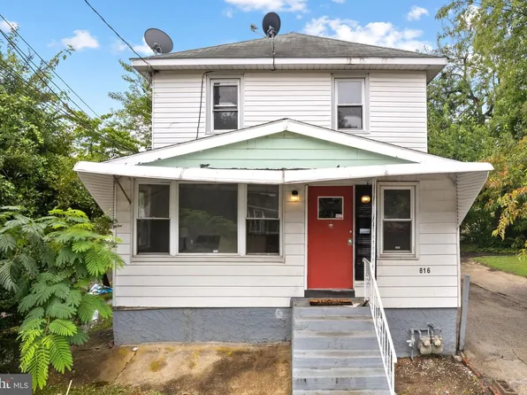 816 Greenhill Rd, Sharon Hill, PA 19079