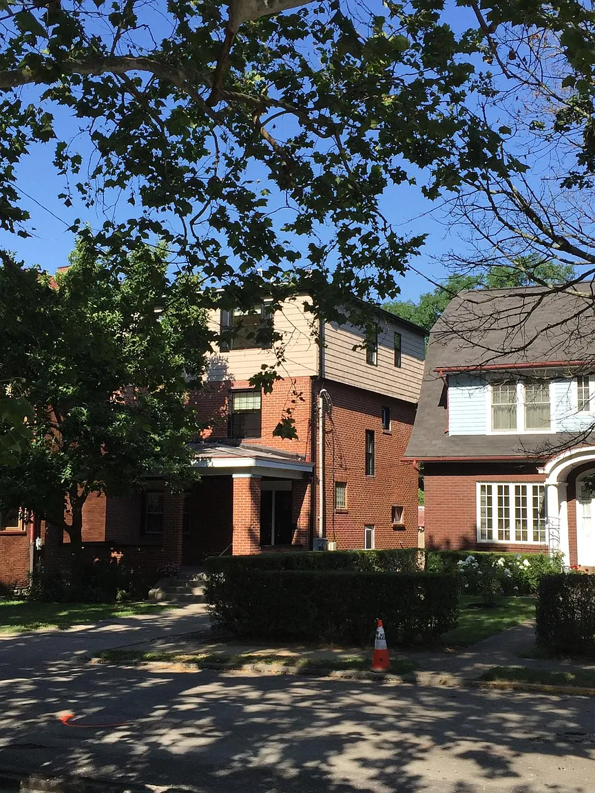 1161 King Ave photo 1