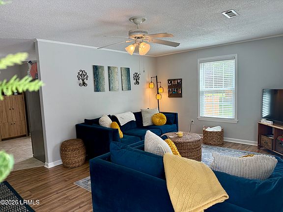 5th image of 318 County Shed Rd