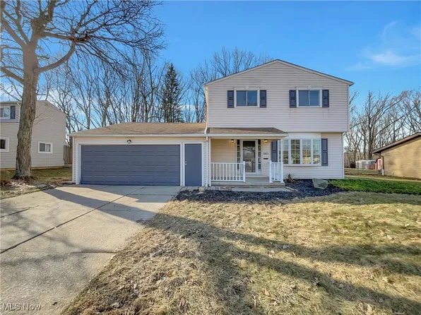 5821 Sequoia Dr, Parma, OH 44134