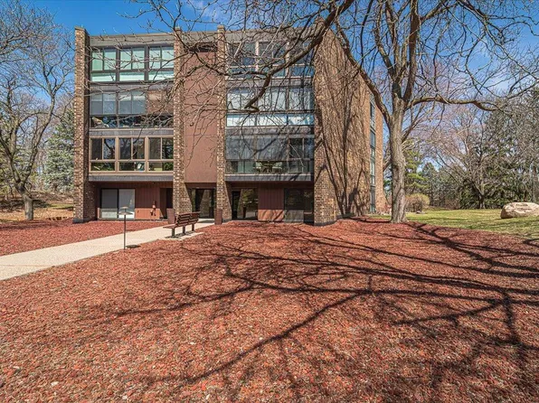 1700 Lexington Ave S APT 305, Saint Paul, MN 55118