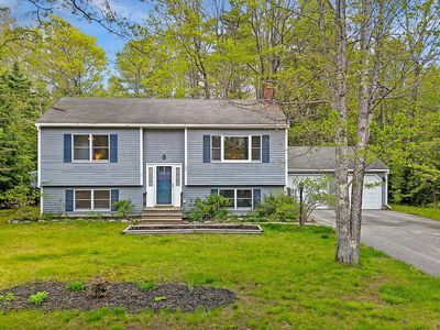 40 Eider Lane, Topsham, ME, 04086