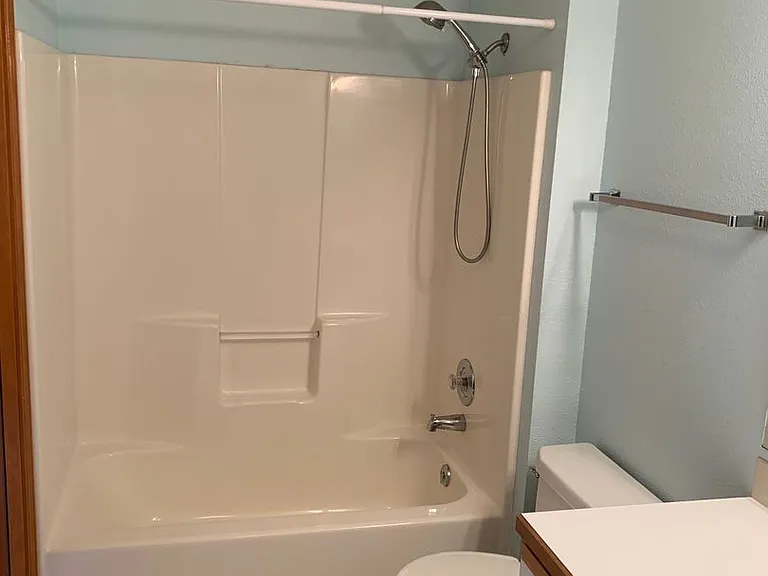 1033 S 232nd St — Photo 39