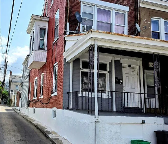 641 N Howard St #1 — Photo 2