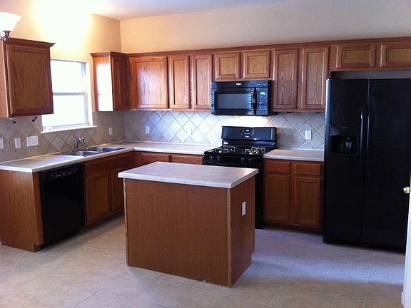 5th image of 3840 Willie Mays Ln