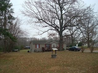 916 Yellow Ck Rd, Dickson, TN 37055