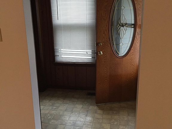 5th image of 8017 Ellerton Ave