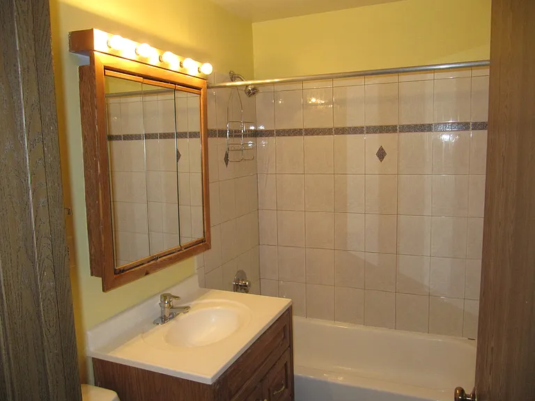 1856 N Goodwin Dr #1A — Photo 1