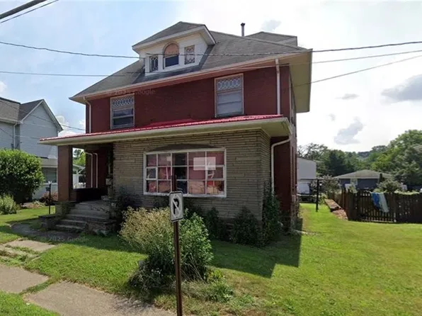 216 E Pike St, Houston, PA 15342