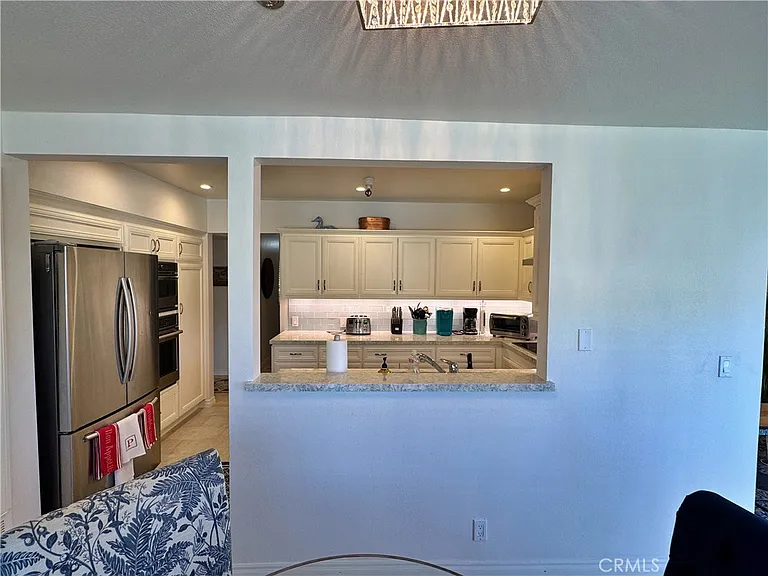 230 S Catalina Ave #203 — Photo 14