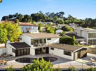 15655 Castlewoods Dr, Sherman Oaks, CA 91403