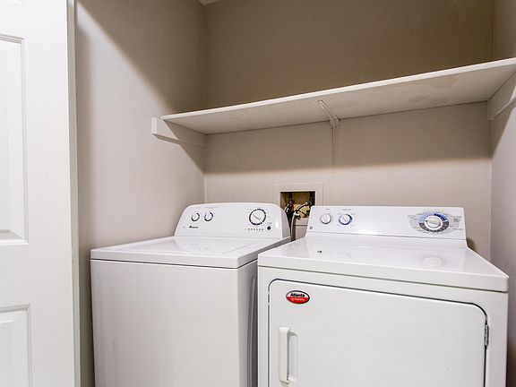 Washer dryer included