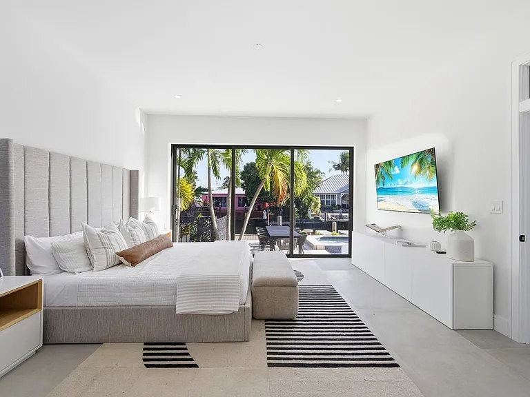 1308 Avocado Isle — Photo 46