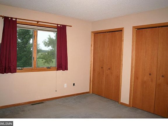 5th image of 514 Main St W
