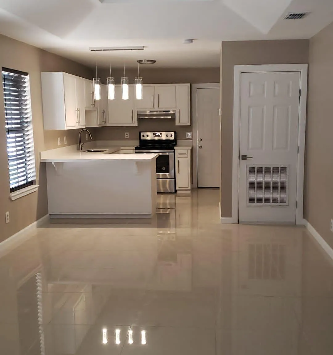 2 bed, 1.5 bath, 850 sqft, $850 — Photo 3