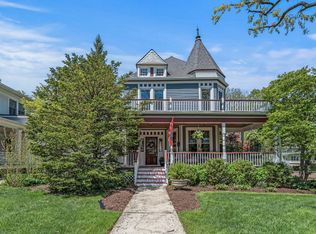 1130 Franklin St, Downers Grove, IL 60515